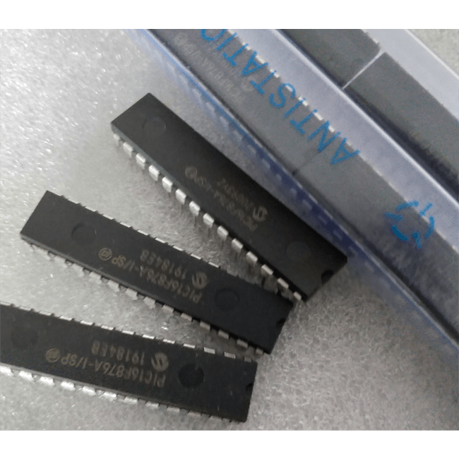 Микроконтроллер PIC16F876A-I/SP [DIP-28] в Самаре